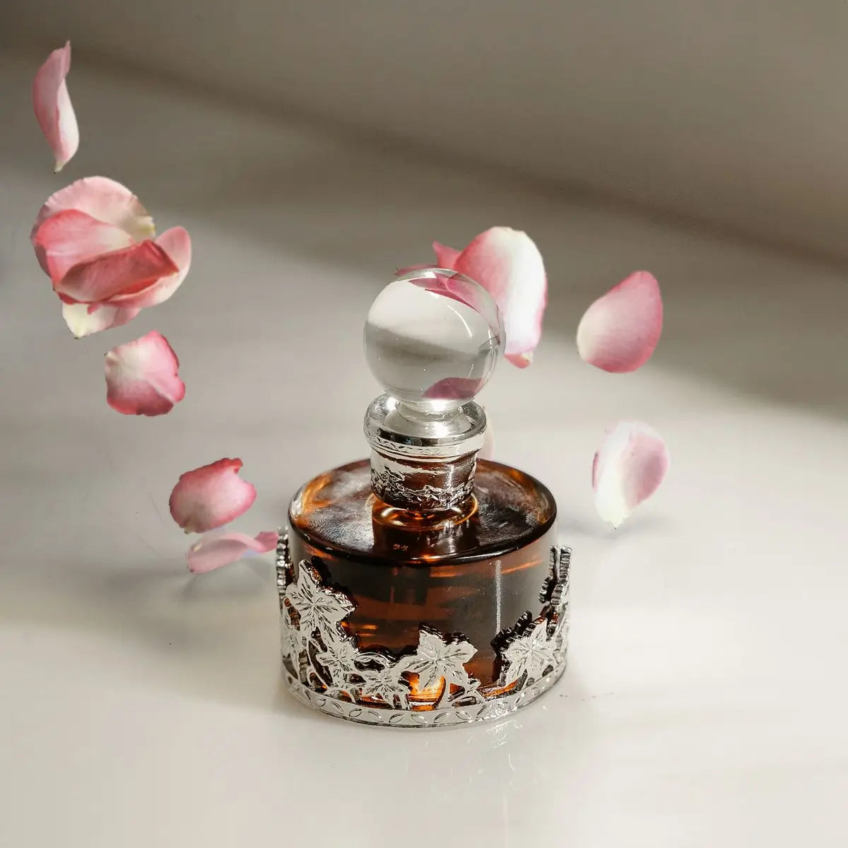 Swiss Arabian Mukhalat Malaki Concentrated Perfume Oil - view 6
